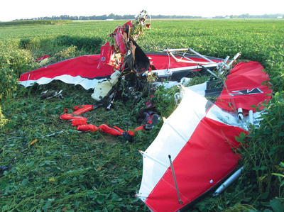 Crashed Ultralight Plane - Switz City - 8-27-2009.jpg