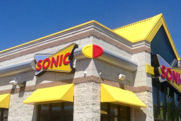 14210282506_9dde20081b_o_sonic-restaurant-750x500.jpg