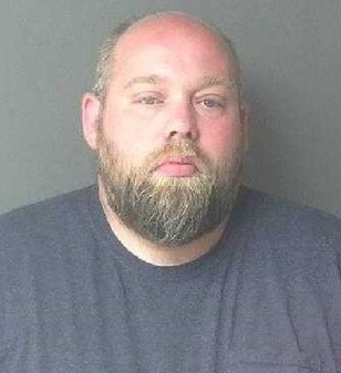 Clint Ellis mugshot on background_1528503130914.jpg_44907295_ver1.0_640_360.jpg