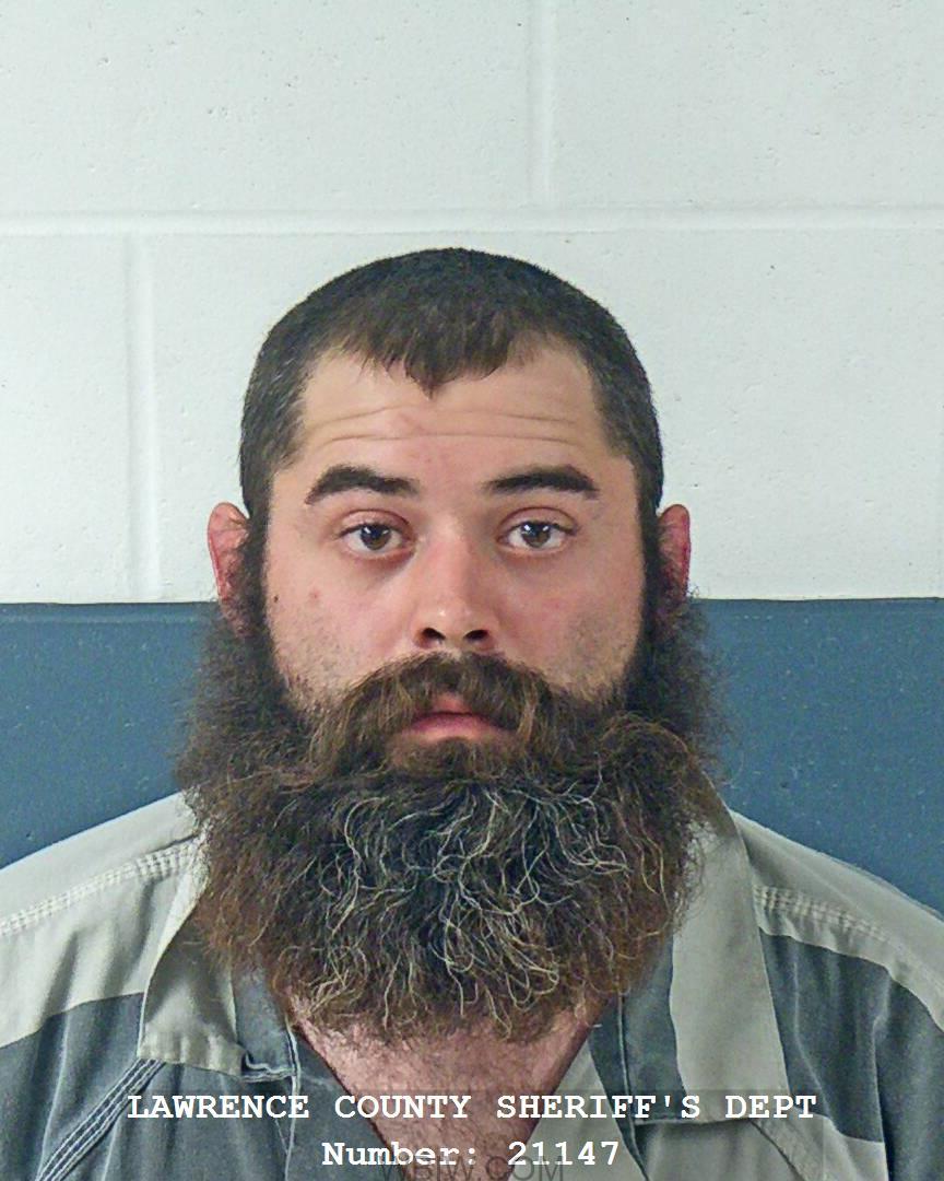 Man arrested on OWI charge after crashing his car | WBIW