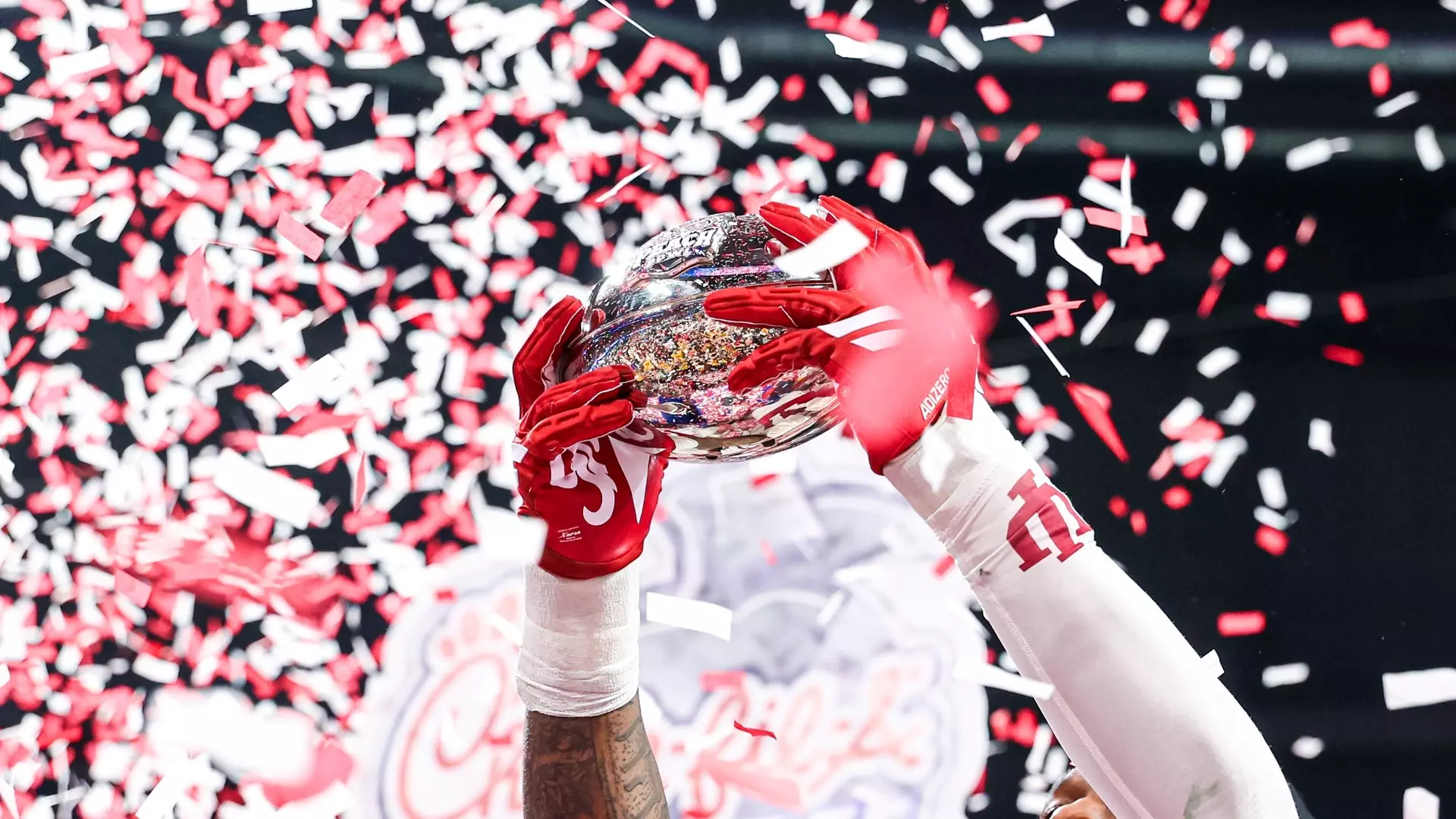 Hoosier History in Atlanta: Undefeated IU dominates Oregon in Peach Bowl rout