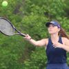 East rolls to 4-1 win over BNL in HHC consolation