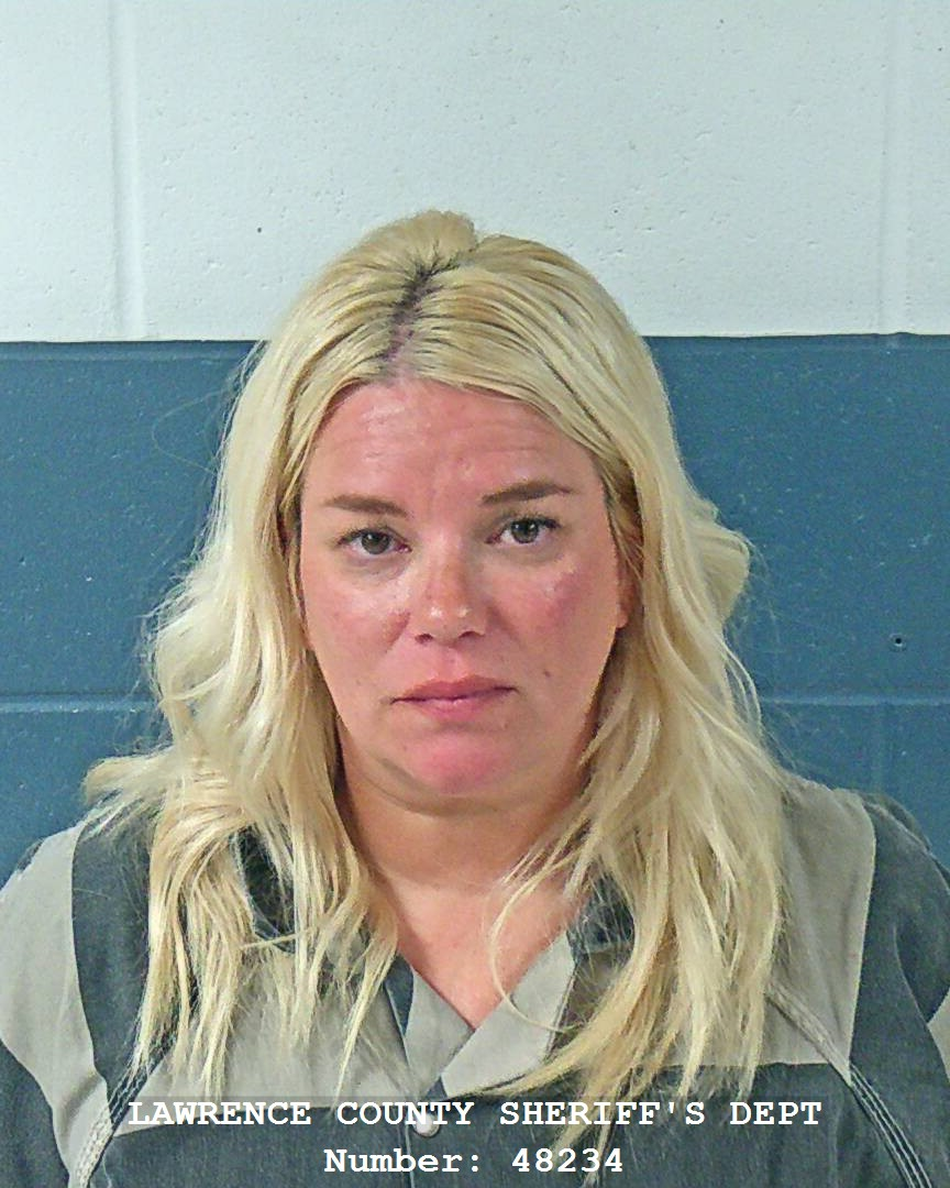Oolitic woman arrested after driving into oncoming traffic, failing field sobriety tests on State Road 37