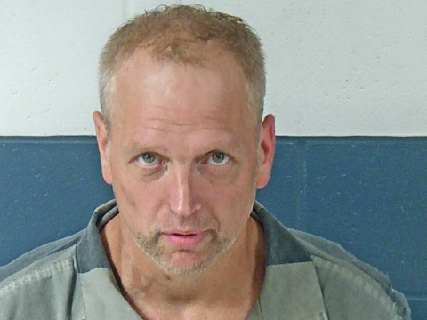 Mitchell man faces theft and fraud charges over $19,000 fence payment